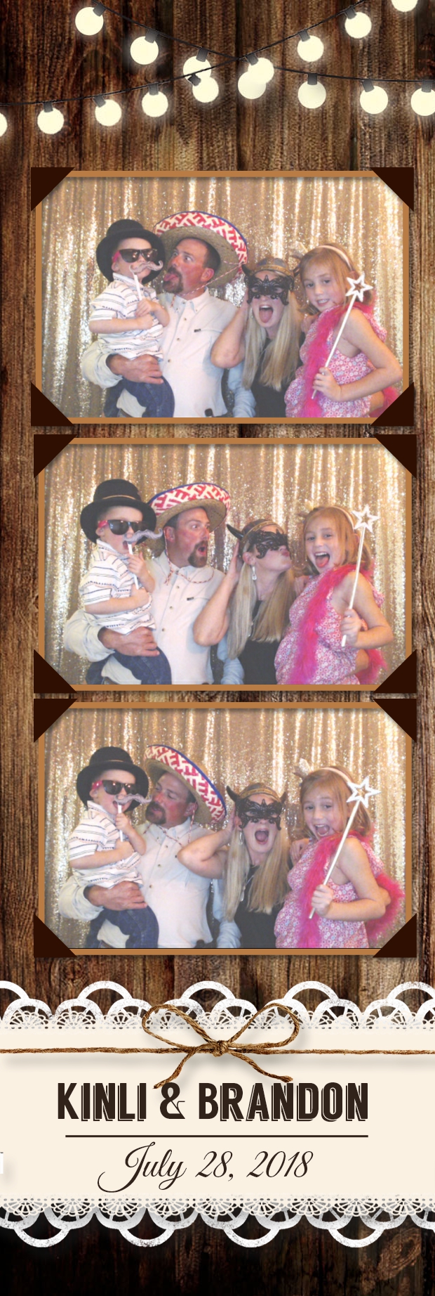 Kinli and Brandon's Wedding | View more photos from the event at gallery.photoboothbillings.com/u/PhotoBoothBillings/Kinli-and-Brandons-Wedding